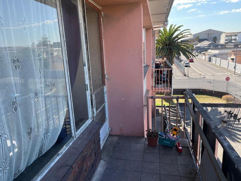 1 Bedroom Property for Sale in Parow Western Cape